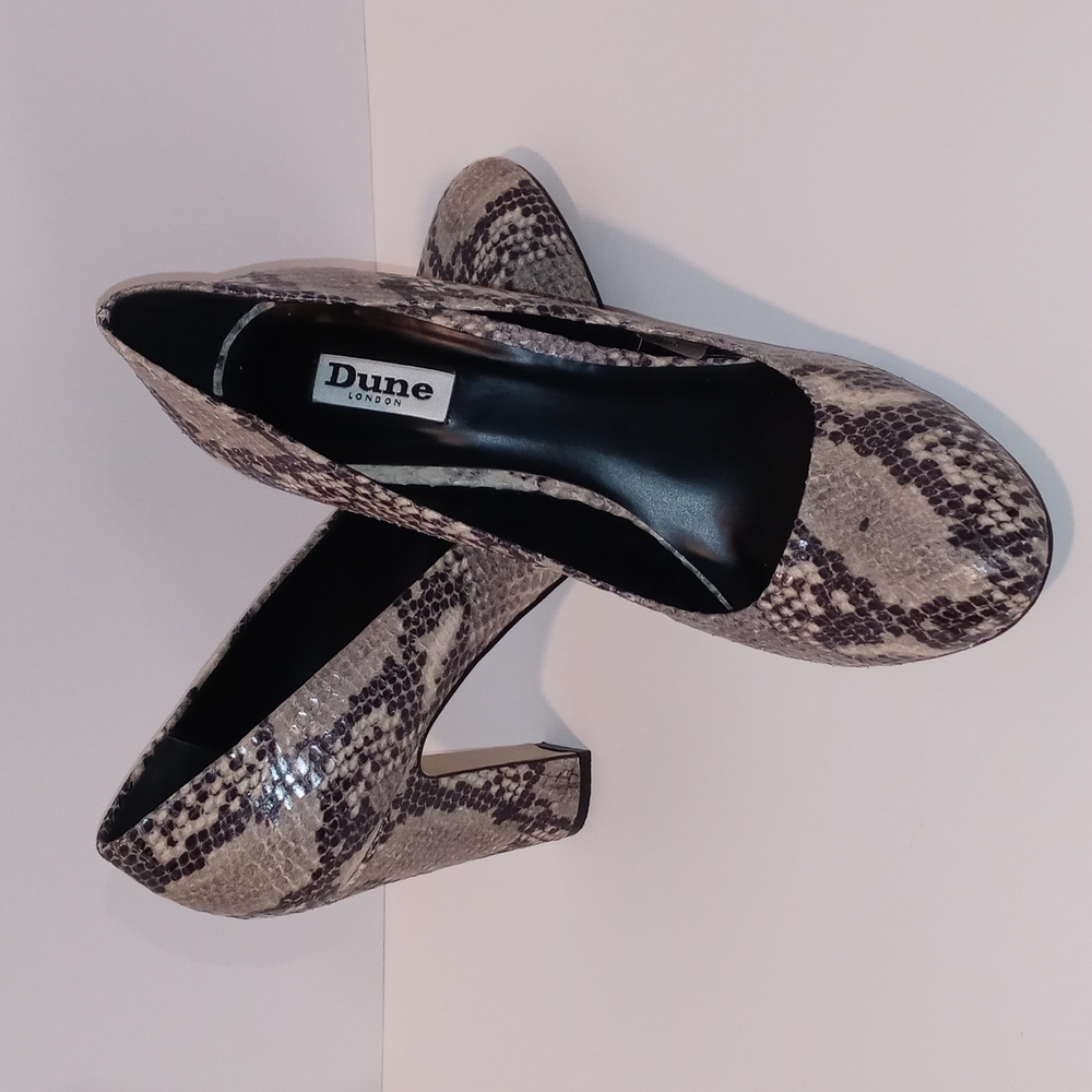 Ladie's Heels